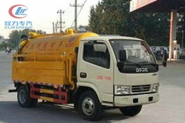 程力威CLW5070GQW5清洗吸污車(chē)