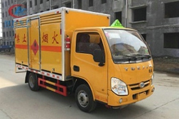 程力威CLW5031XRYSH5易燃液體廂式運(yùn)輸車